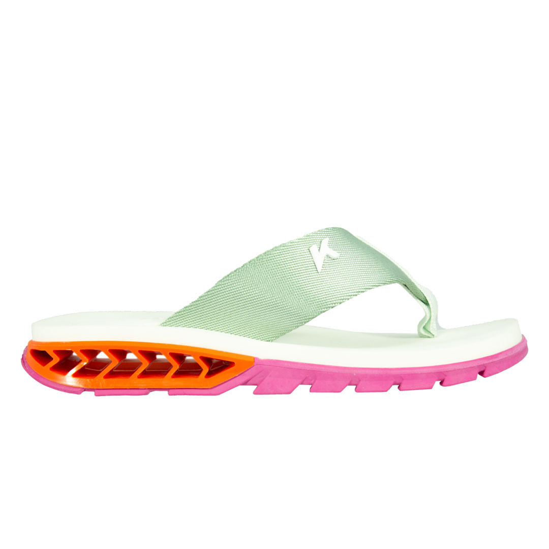 Chinelo Kenner Rakka