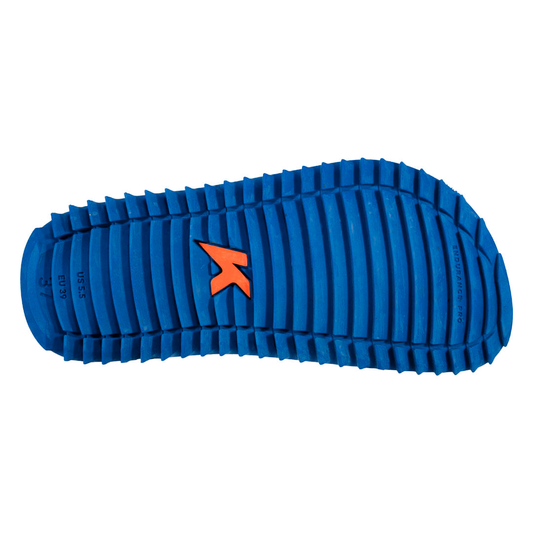 Chinelo Kenner Kivah