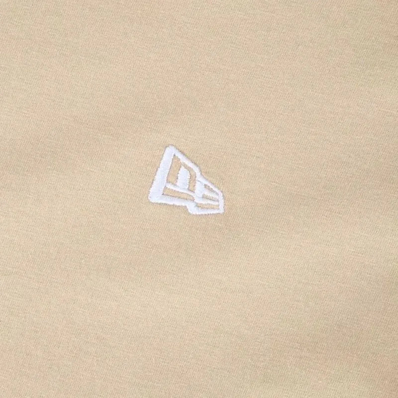Camiseta New Era Branded