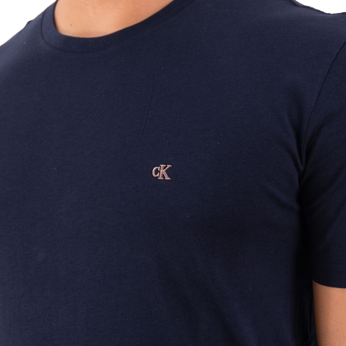 Camiseta Calvin Klein Bordado