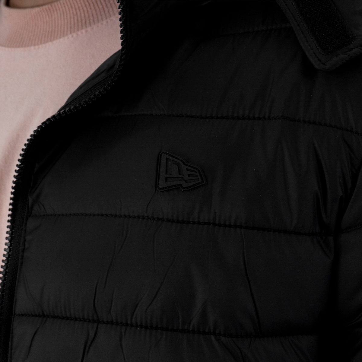 Jaqueta New Era Puffer Flag