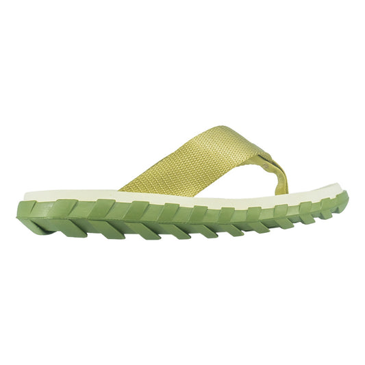 Chinelo Kenner Megah