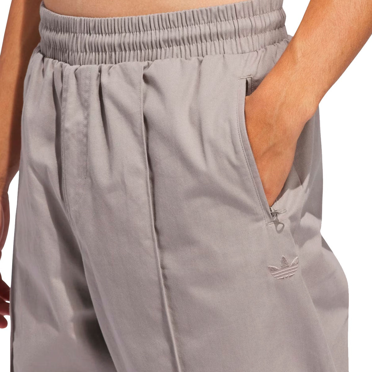 Calça Adidas Pintuck