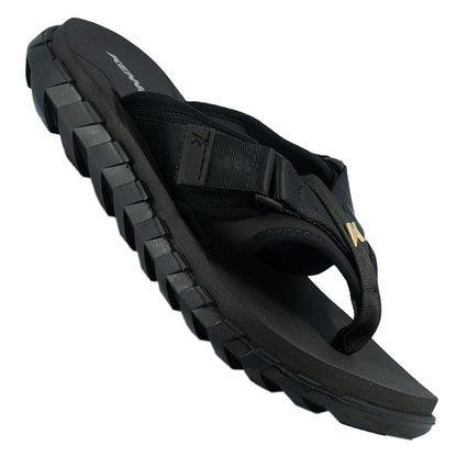 Chinelo Kenner Megah