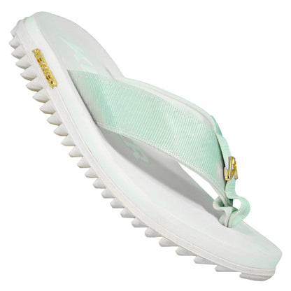 Chinelo Kenner Kivah