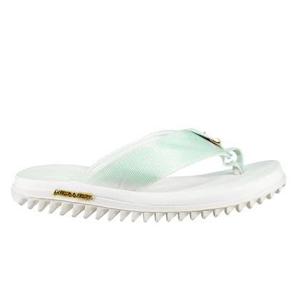 Chinelo Kenner Kivah