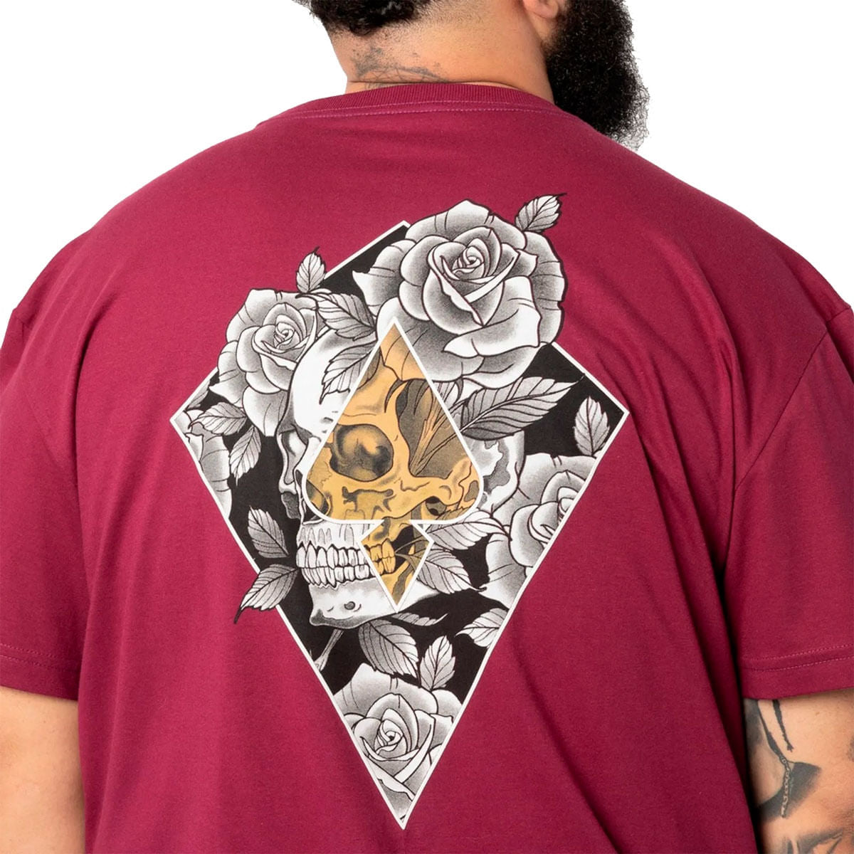 Camiseta MCD Caveira Rosas