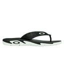 Cor atual: Chinelo Oakley Crowd