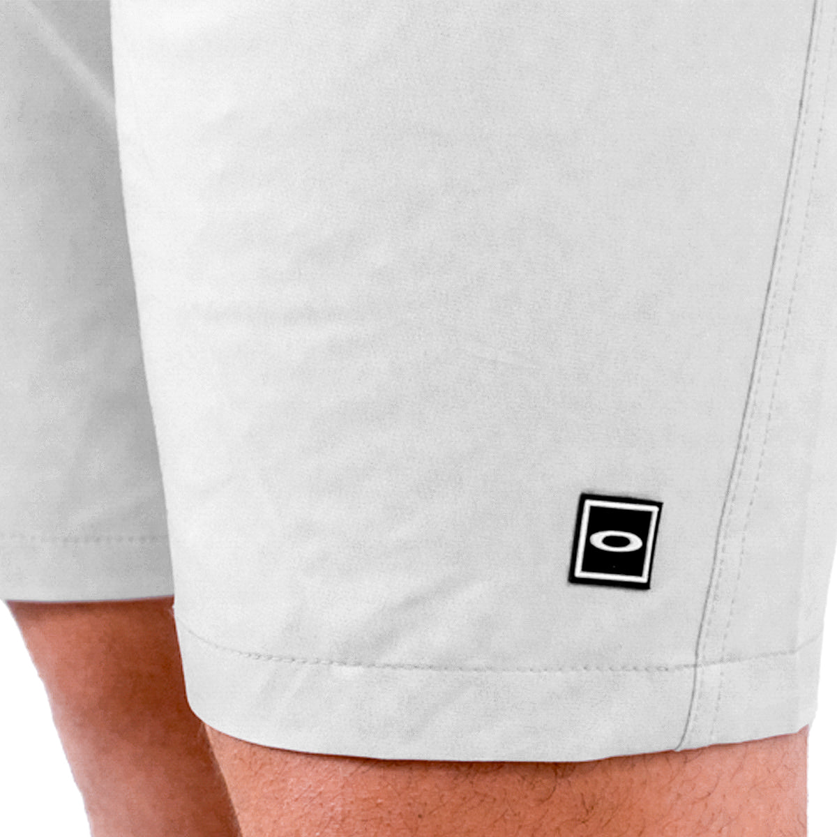 Bermuda Walk Oakley Hybrid