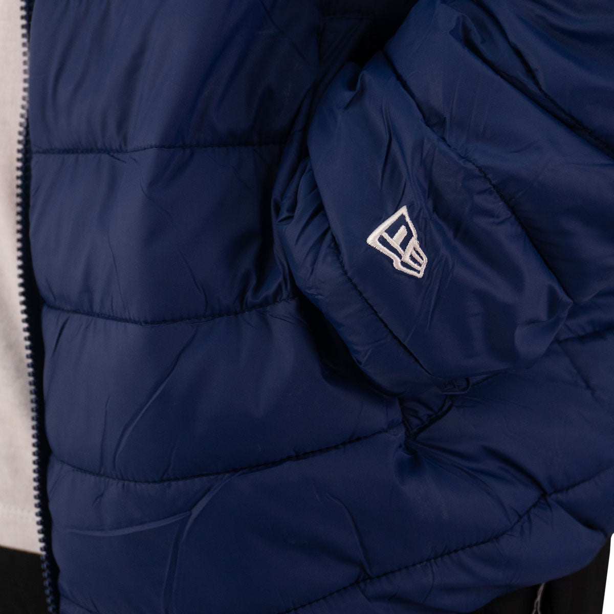 Jaqueta New Era Puffer Flag