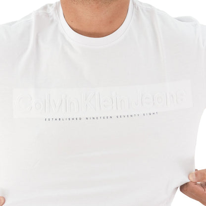 Camiseta CKJ Embossed