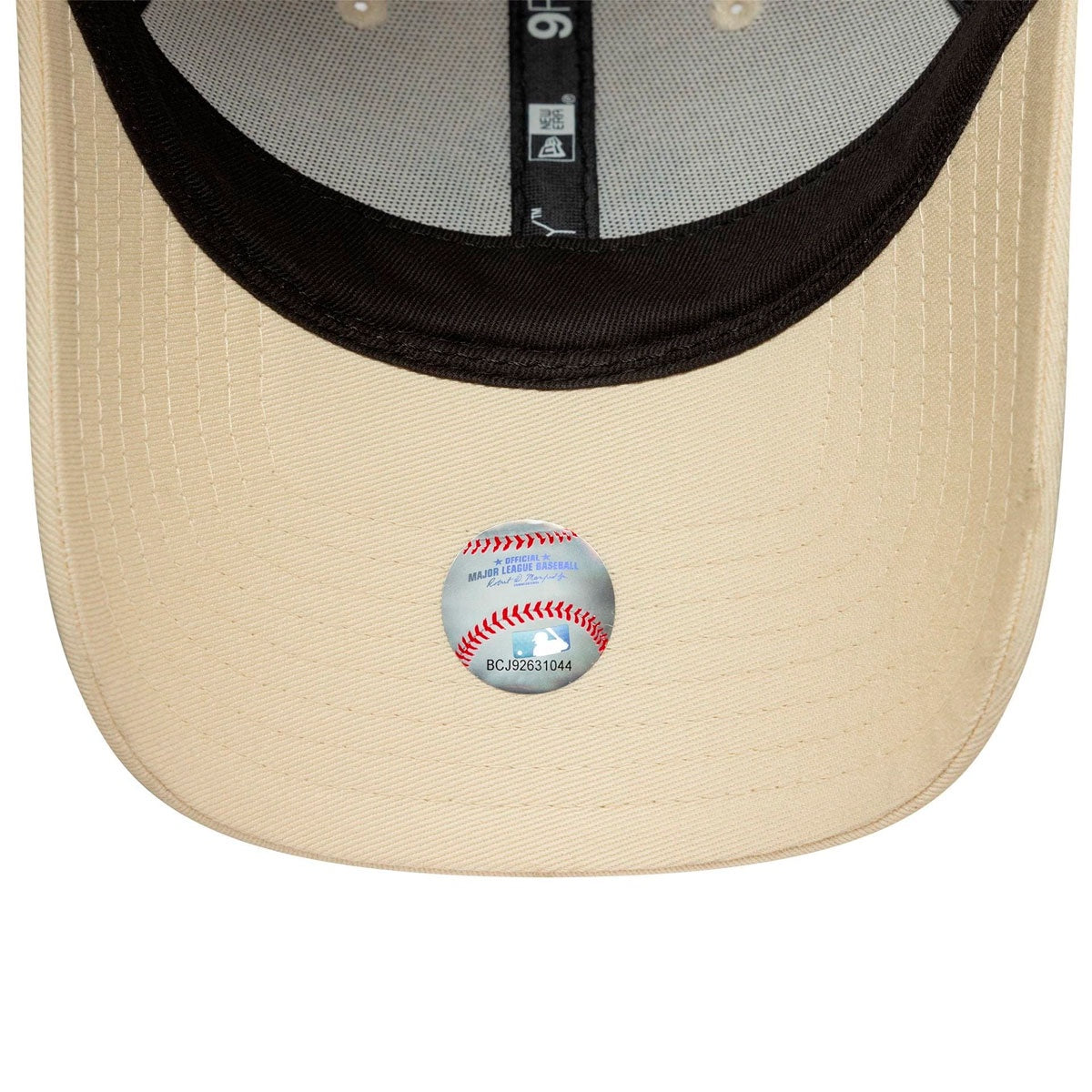 Boné Fem New Era 9Forty Metallic
