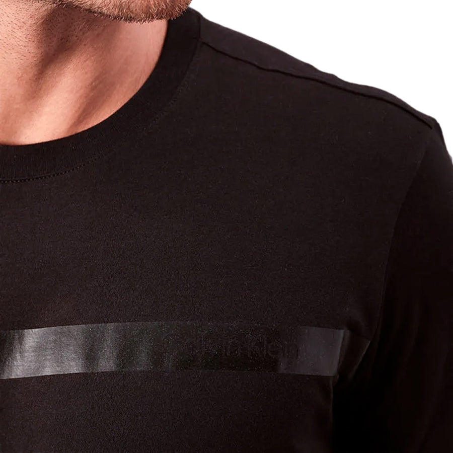 Camiseta Calvin Klein Palito Masculino — Friso Palito Gel discreto no peito