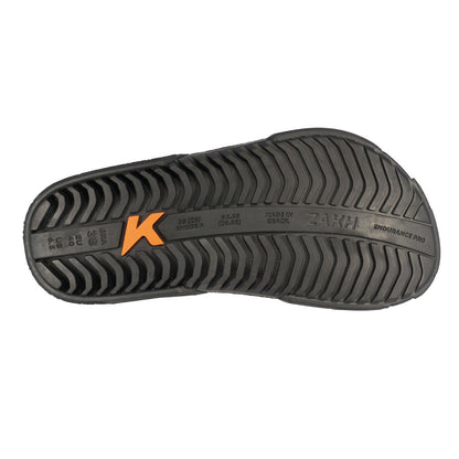 Chinelo Kenner Zakh